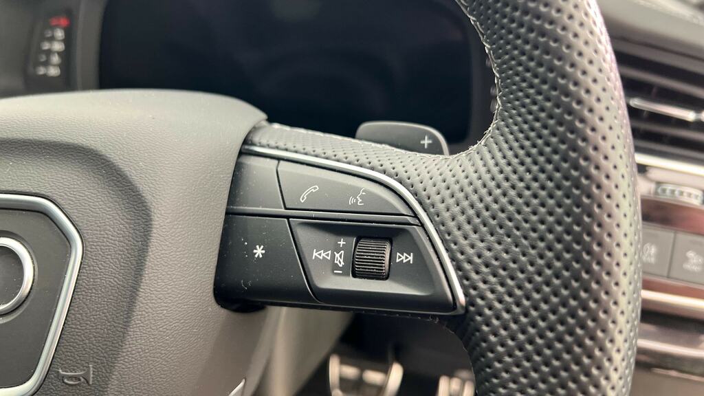 Audi Q7 55 Tfsi Quattro Black Edition Tiptronic Black #18