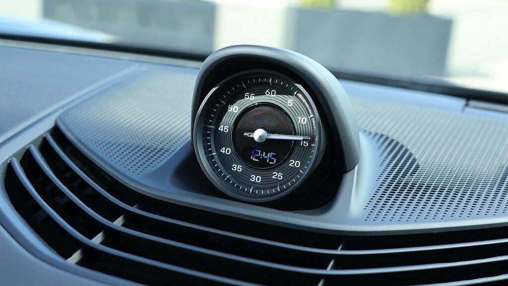 Porsche Taycan Performance Plus 93.4Kwh Turbo S Saloon Electr #10