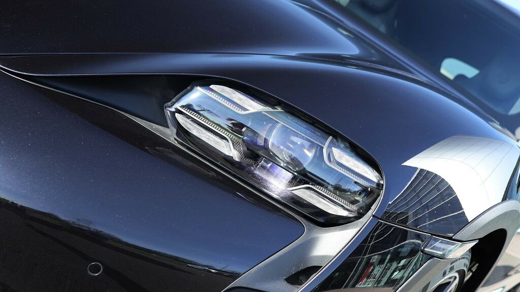 Porsche Taycan Performance Plus 93.4Kwh Turbo S Saloon Electr #27