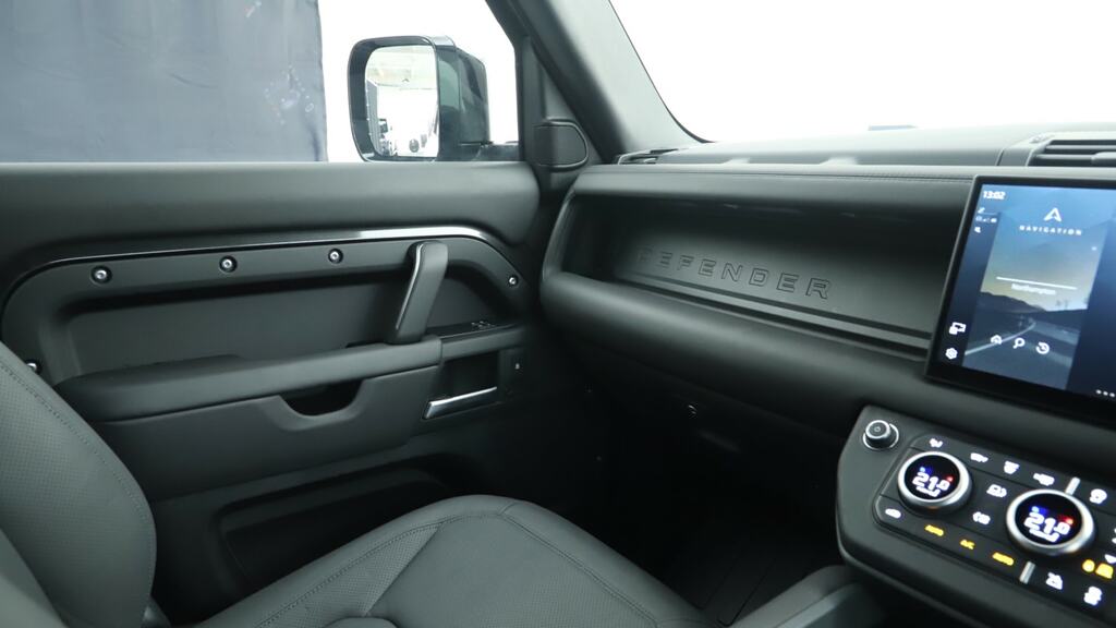 Land Rover Defender 110 3.0 D250 X-dynamic Hse 110 Black #20