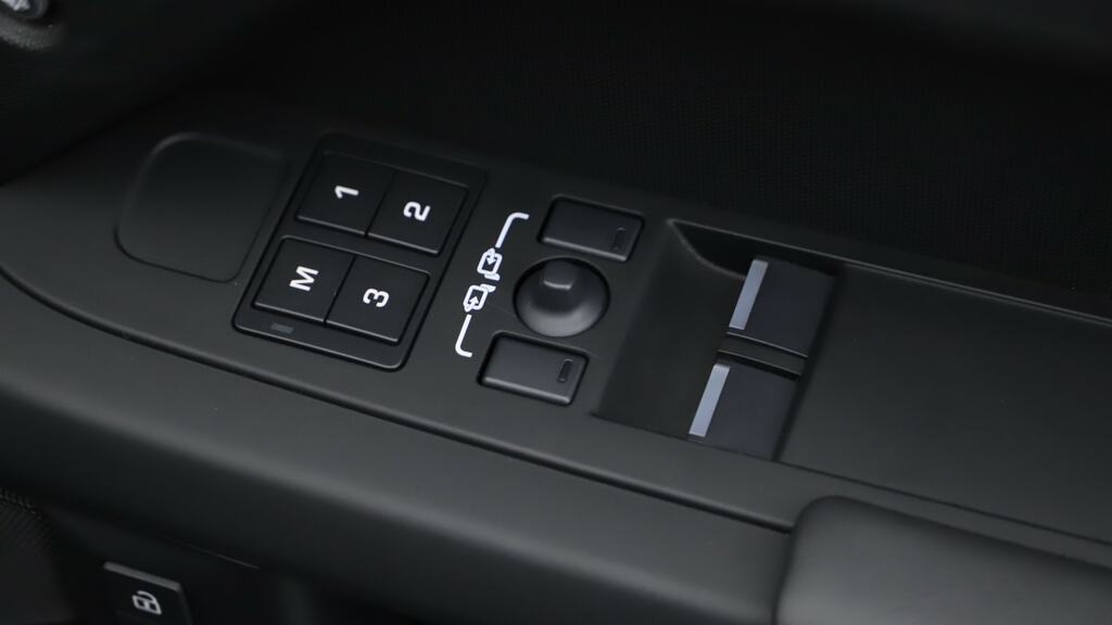 Land Rover Defender 110 3.0 D250 X-dynamic Hse 110 Black #21