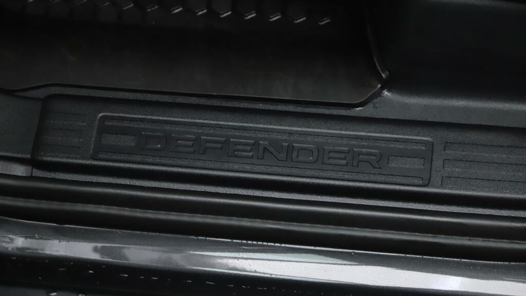 Land Rover Defender 110 3.0 D250 X-dynamic Hse 110 Black #26
