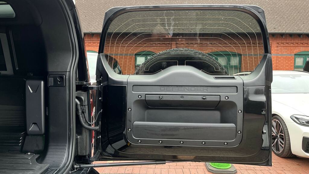 Land Rover Defender 110 2.0 P400e X-dynamic Hse Black #26