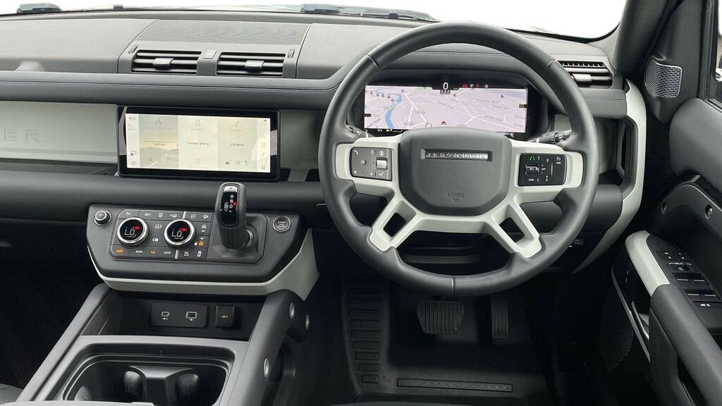 Land Rover Defender 110 Hse Black #15