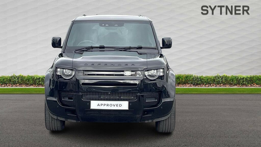 Land Rover Defender 110 Hse Black #7