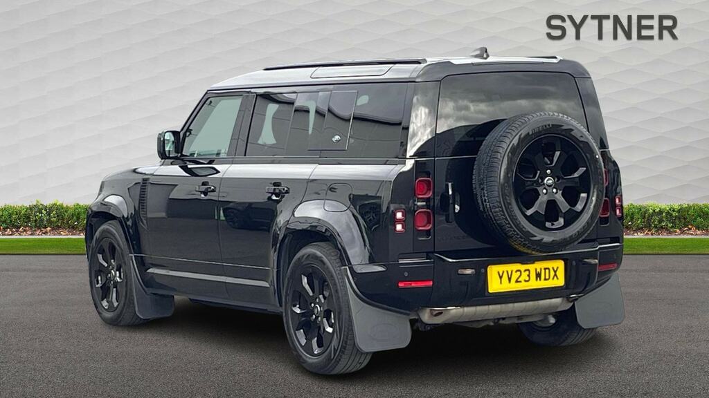 Land Rover Defender 110 2.0 P400e X-dynamic Se 110 Black #2
