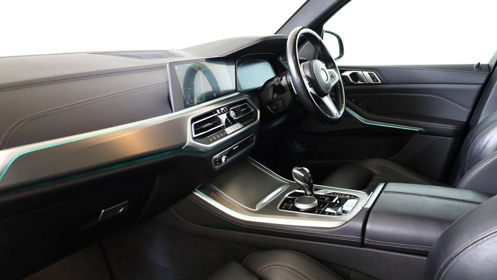 BMW X5 Xdrive40d Mht M Sport White #7