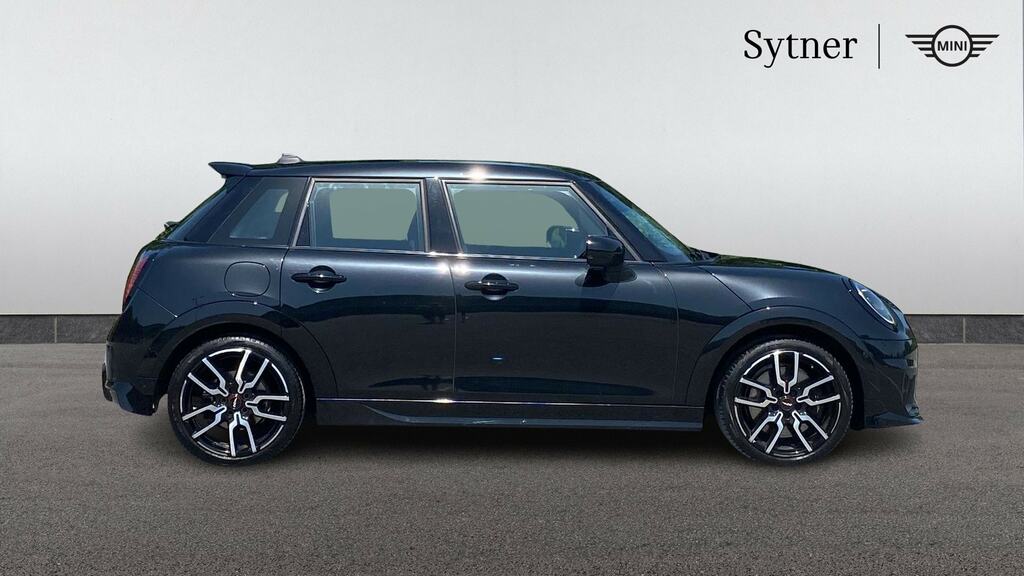 Mini Hatch 1.5 C Sport Level 1 YH74EPP Black #3