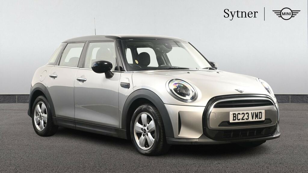 Mini Hatch 1.5 Cooper Classic Premium BC23VMD Silver