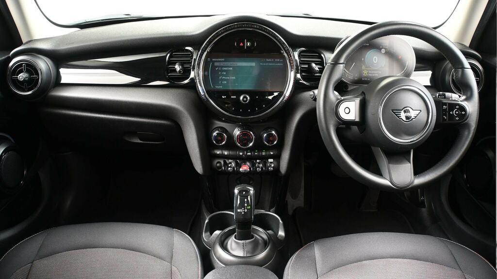 Mini Hatch 1.5 Cooper Classic Premium BC23VMD Silver #4