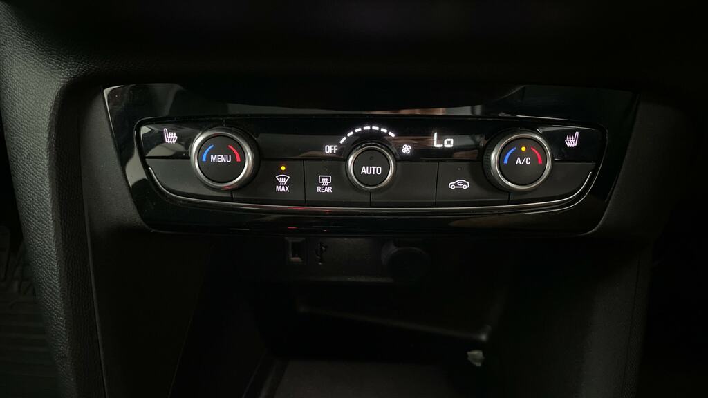 Vauxhall Corsa-e 100Kw Se Nav 50Kwh 7.4Kwch Black #16