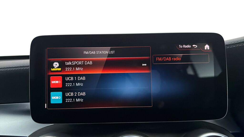 Mercedes-Benz GLC Class Glc 300 4Matic Amg Line Ultimate 9Gtronic White #15