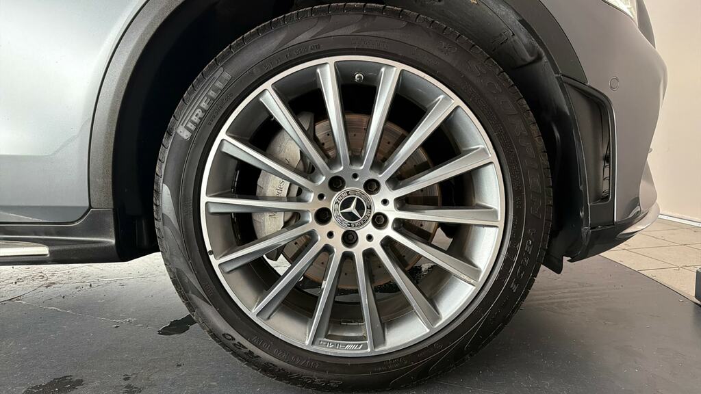 Mercedes-Benz GLC Class Glc 300 4Matic Amg Line Ultimate 9Gtronic White #23