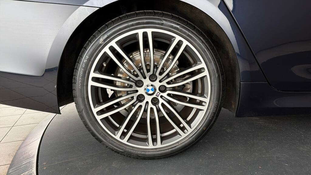 BMW 5 Series 520D M Sport White #24