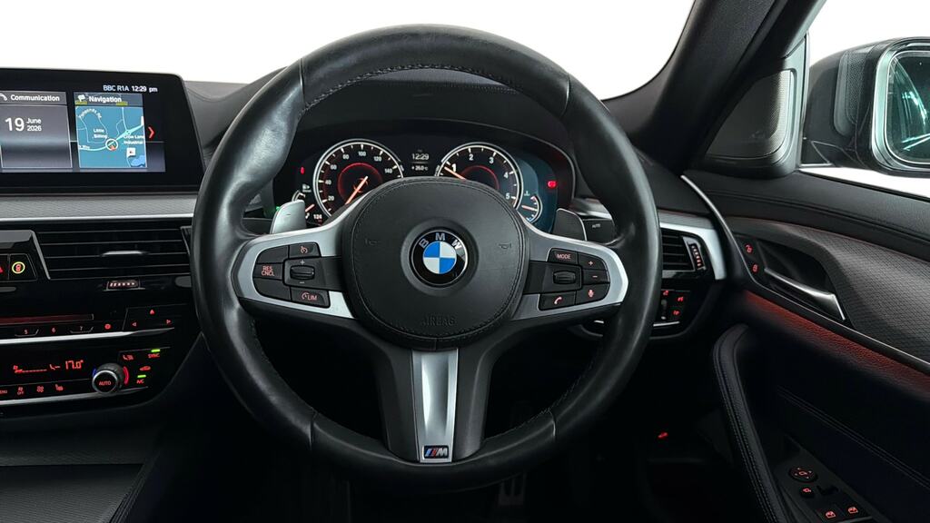 BMW 5 Series 520D M Sport White #8