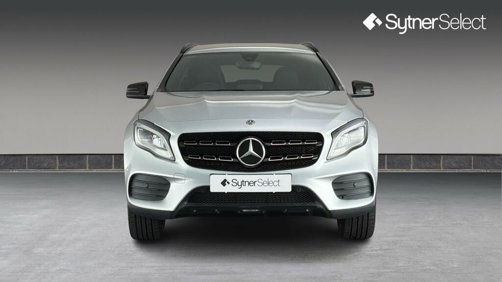 Mercedes-Benz GLA Class Gla 200 Amg Line Edition Silver #4