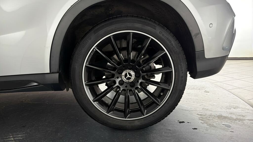 Mercedes-Benz GLA Class Gla 180 Urban Edition White #25