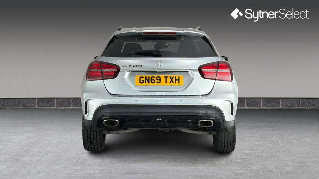 Mercedes-Benz GLA Class Gla 200 Amg Line Edition Silver #5