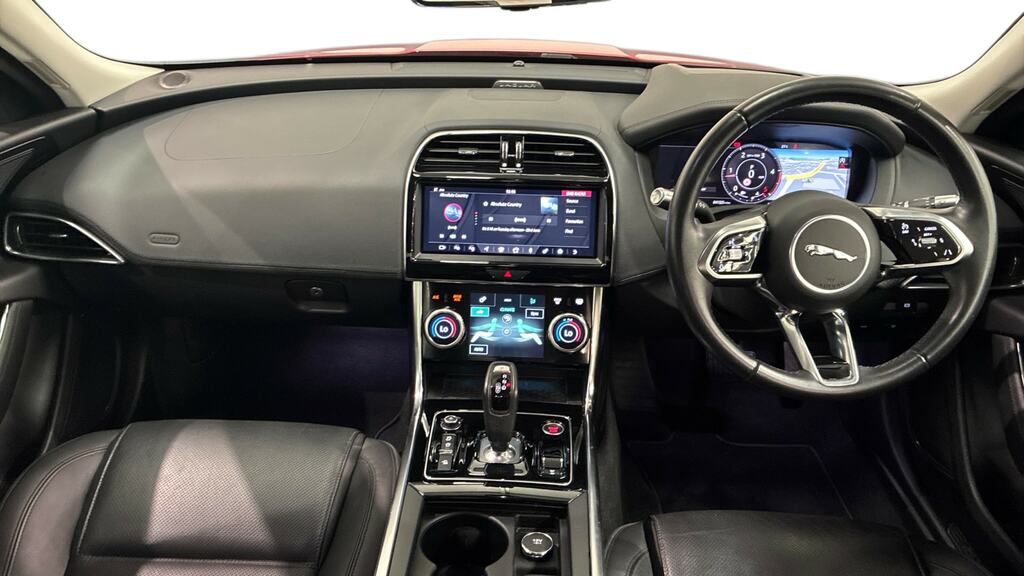 Jaguar XE 2.0D Se Red #6