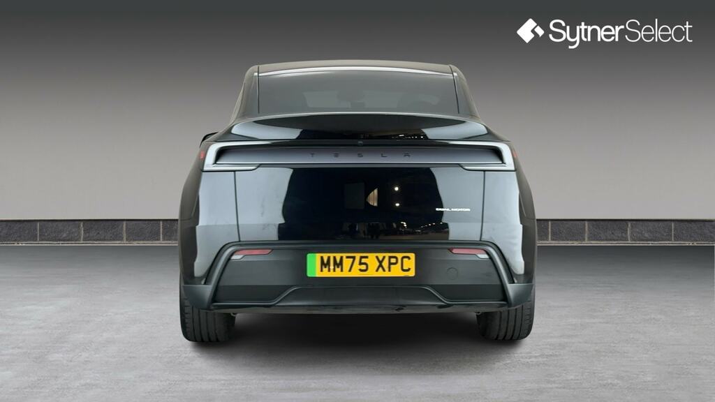 Tesla Model Y Long Range Awd Black #5