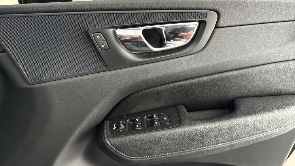 Volvo XC60 2.0 T5 Inscription Awd Black #21