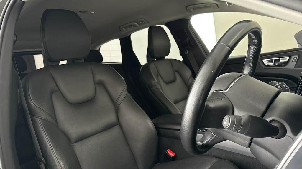Volvo XC60 2.0 T5 Inscription Awd Black #10