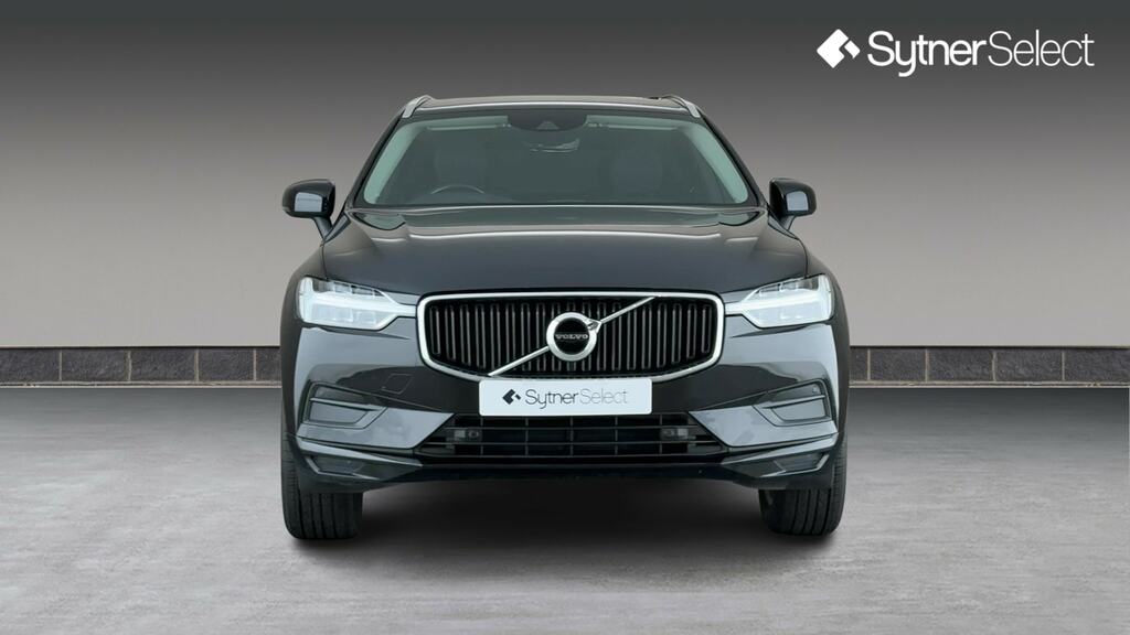 Volvo XC60 2.0 D4 Momentum Geartronic Black #4