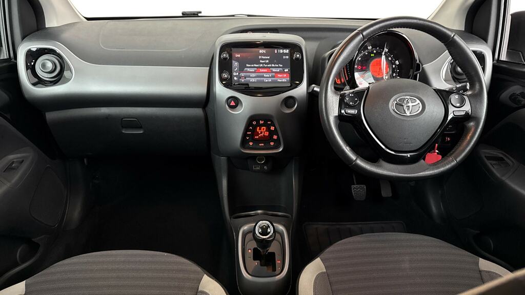 Toyota Aygo 1.0 Vvt-i X-trend X-shift Black #6