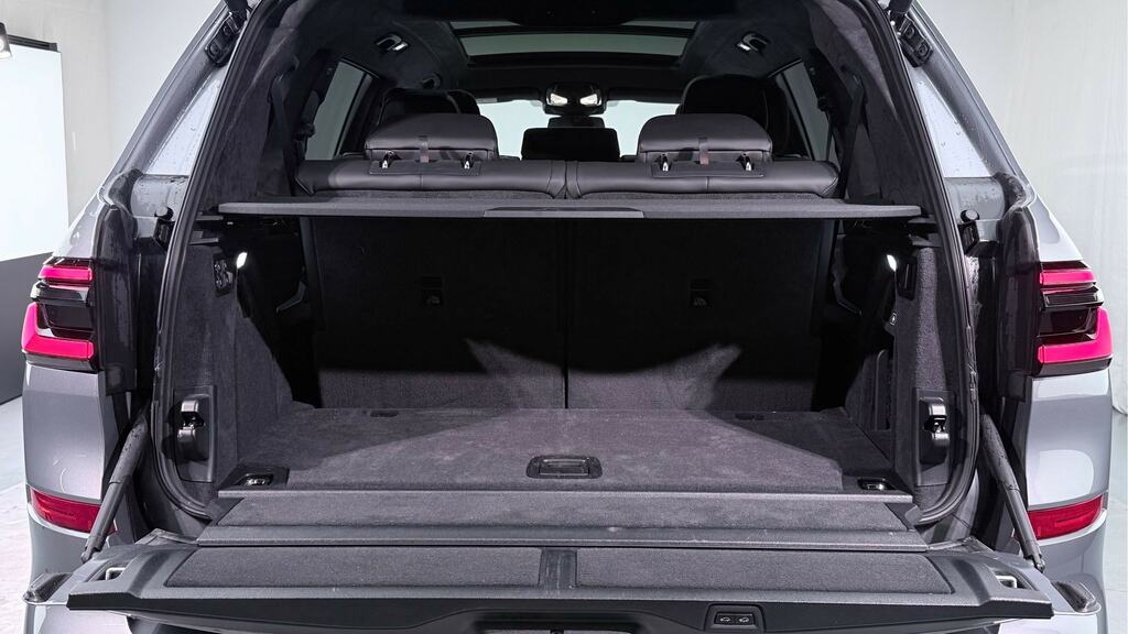 BMW X7 M Sport Black #12