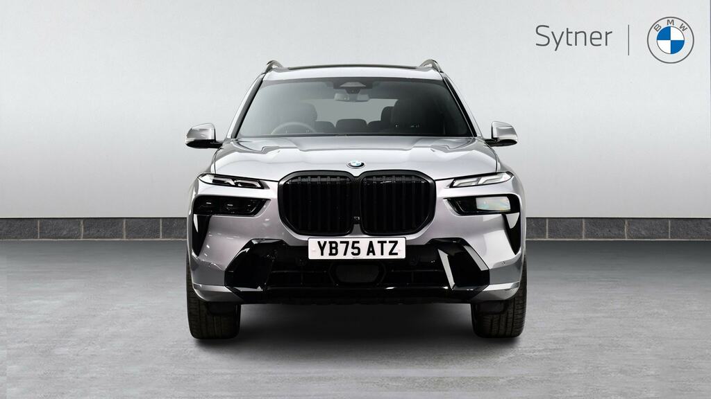 BMW X7 M Sport Black #15