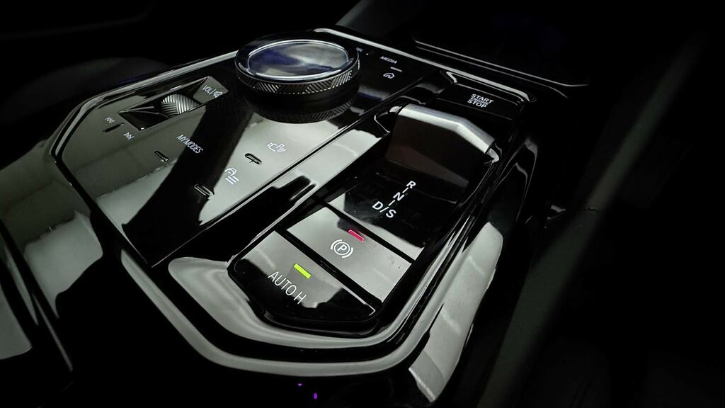 BMW 5 Series 530E M Sport Grey #18