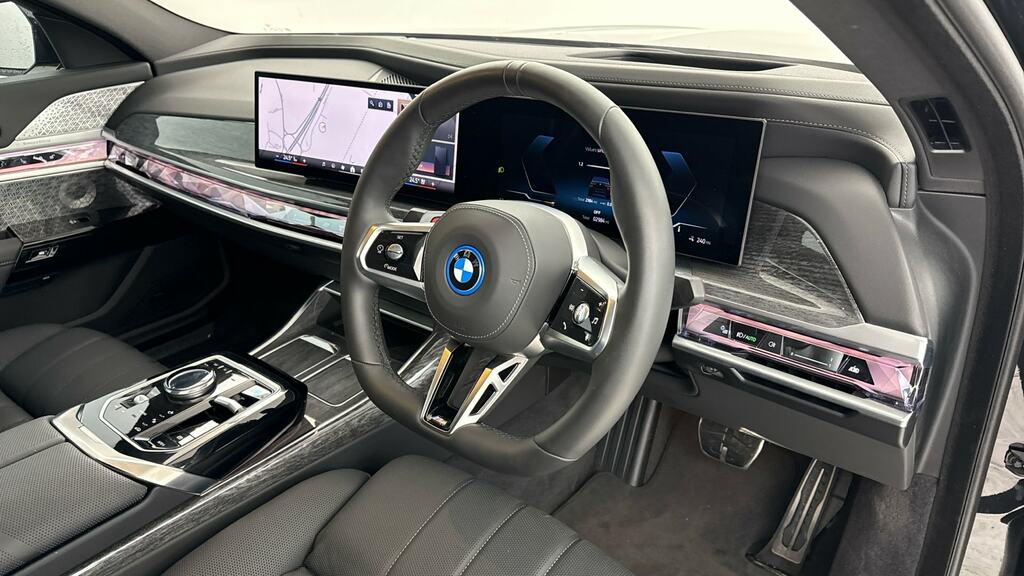 BMW i7 400Kw Xdrive60 M Sport Pro 105.7Kwh Black #6