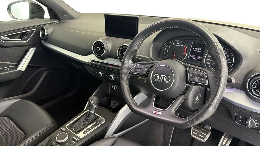 Audi Q2 2.0 Tfsi Quattro S Line S Tronic Black #6