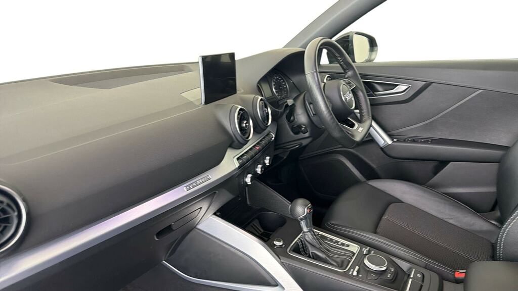 Audi Q2 2.0 Tfsi Quattro S Line S Tronic Black #2