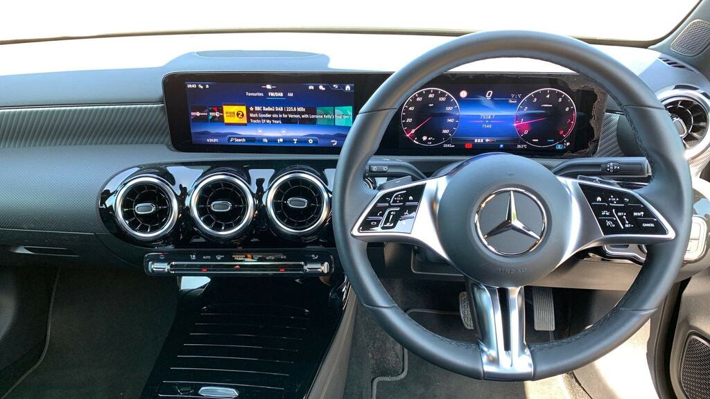 Mercedes-Benz A Class A180 Amg Line Executive Silver #9