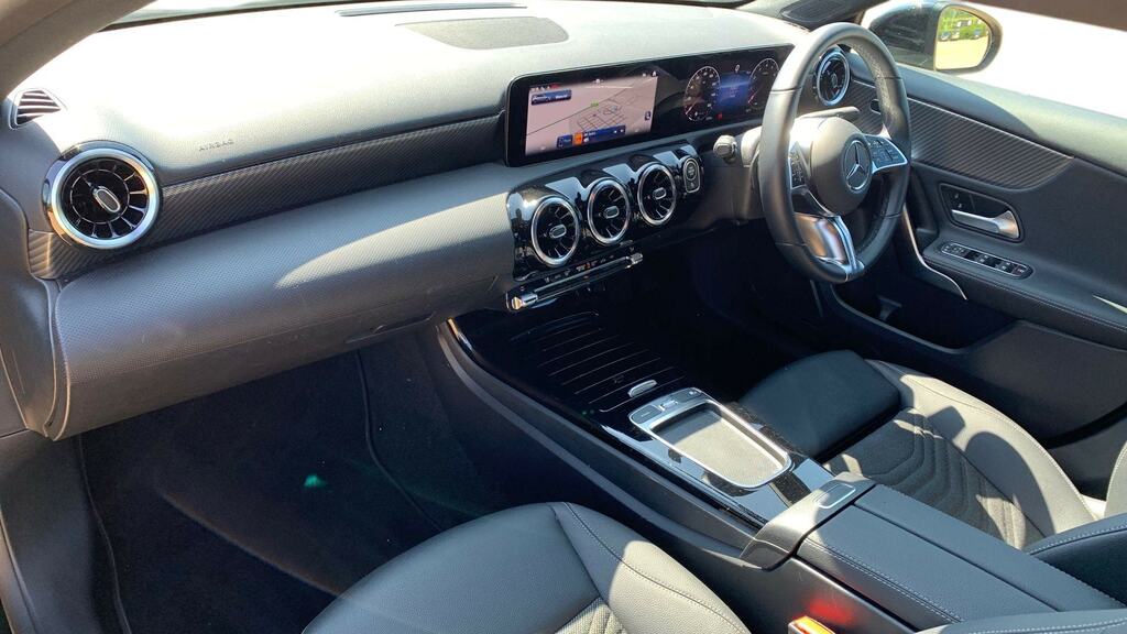 Mercedes-Benz A Class A180 Amg Line Executive Silver #8