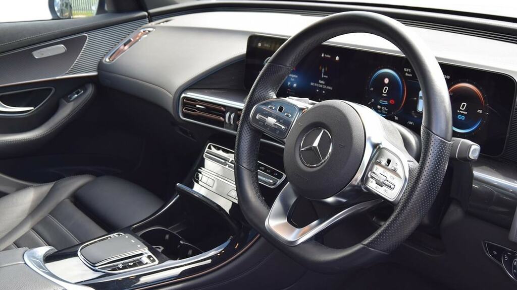 Mercedes-Benz EQC Eqc 400 300Kw Amg Line Premium 80Kwh Grey