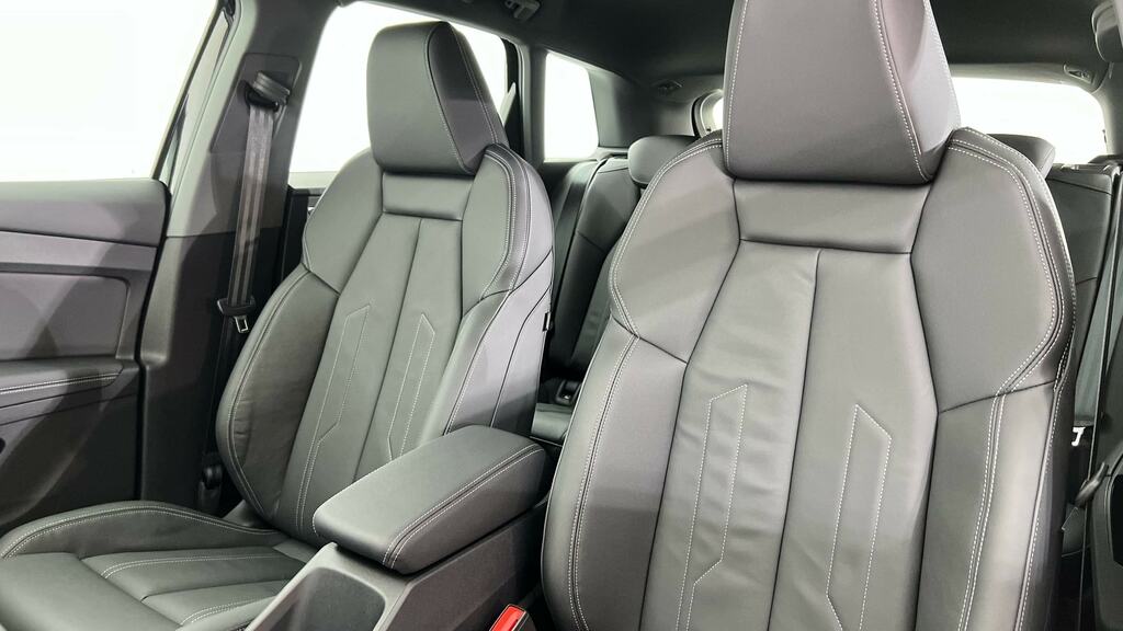 Audi Q4 E Tron 210Kw 45 82Kwh Black Edition Grey #15