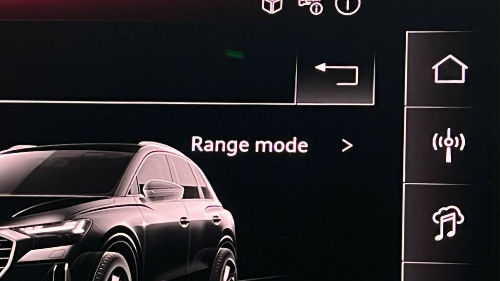Audi Q4 E Tron 210Kw 45 82Kwh Black Edition Grey #29