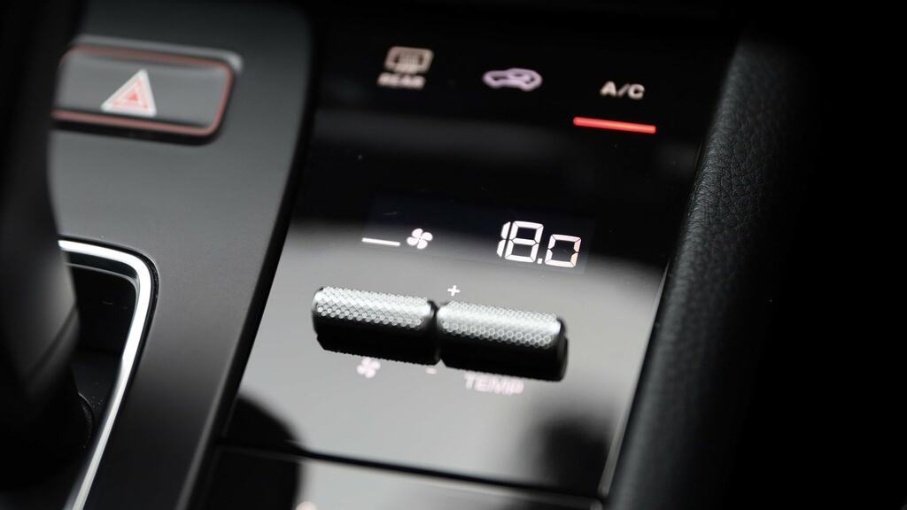 Porsche Macan Gts 2023 Black #21