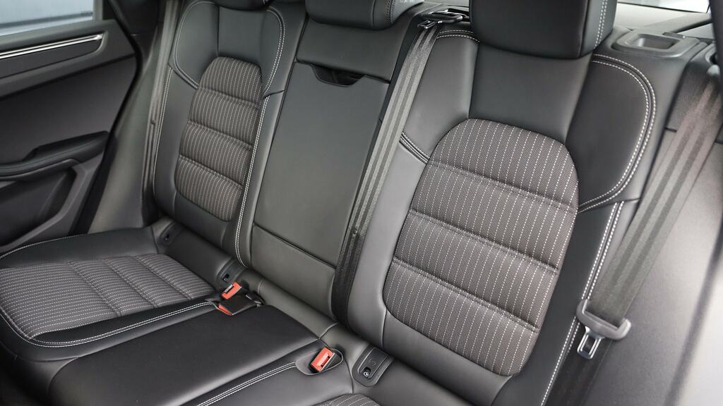 Porsche Macan Gts 2023 Black #10