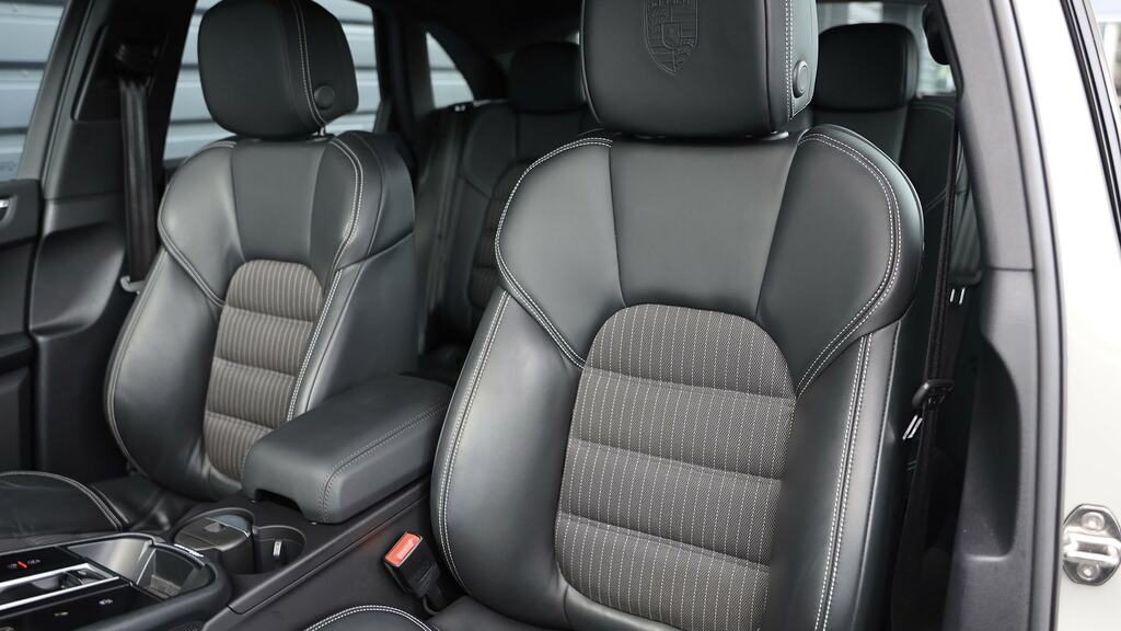 Porsche Macan Gts 2023 Black #8