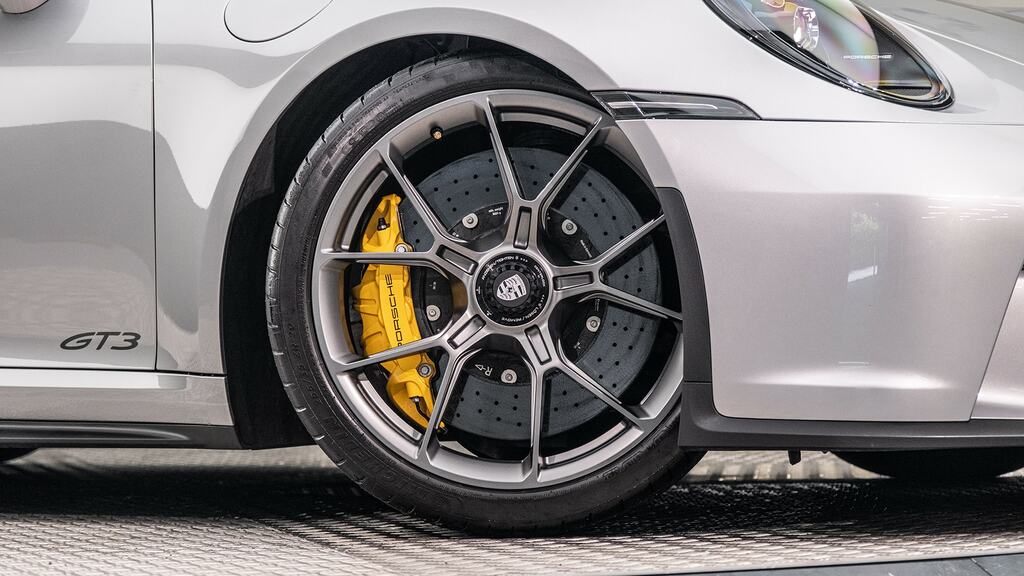 Porsche 911 Targa 4 Gts  #9