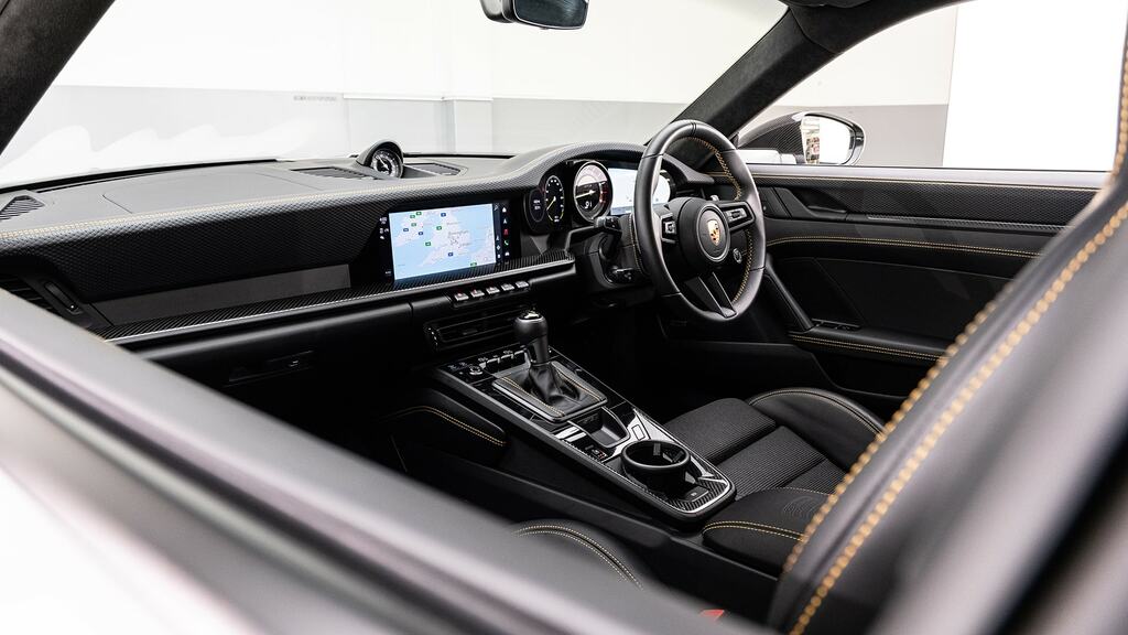 Porsche 911 Targa 4 Gts  #13