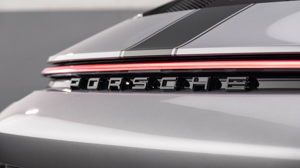 Porsche 911 Targa 4 Gts  #24