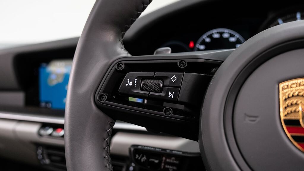 Porsche 911 2dr Pdk Blue #38