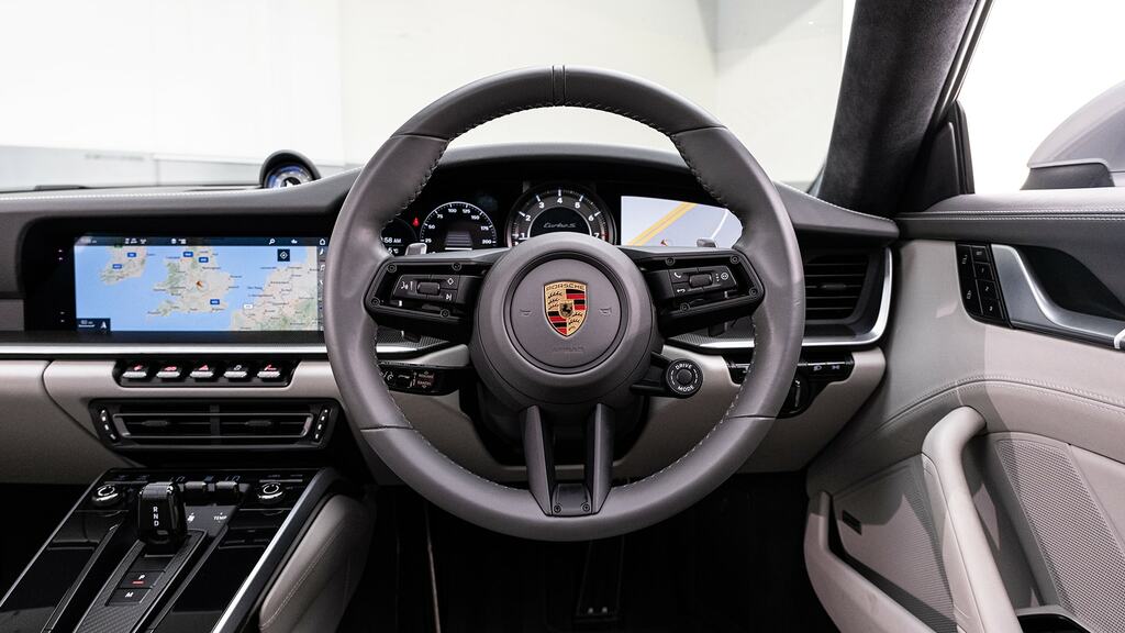 Porsche 911 2dr Pdk Blue #17
