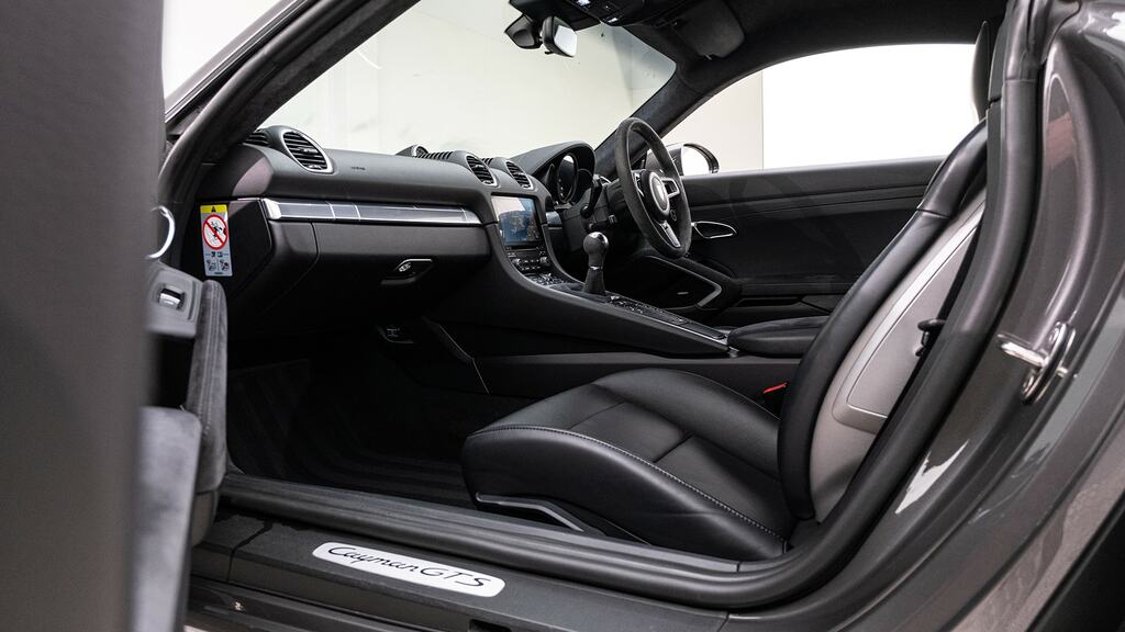 Porsche 718 Cayman 2.5 S Pdk Grey #42