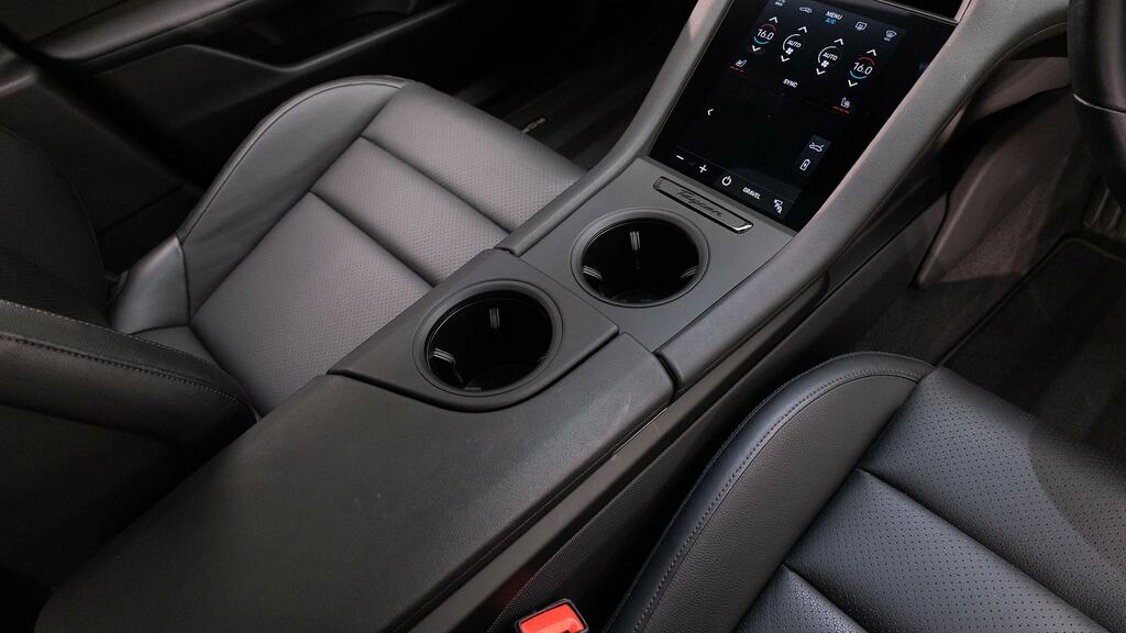 Porsche Taycan Turbo Black #37