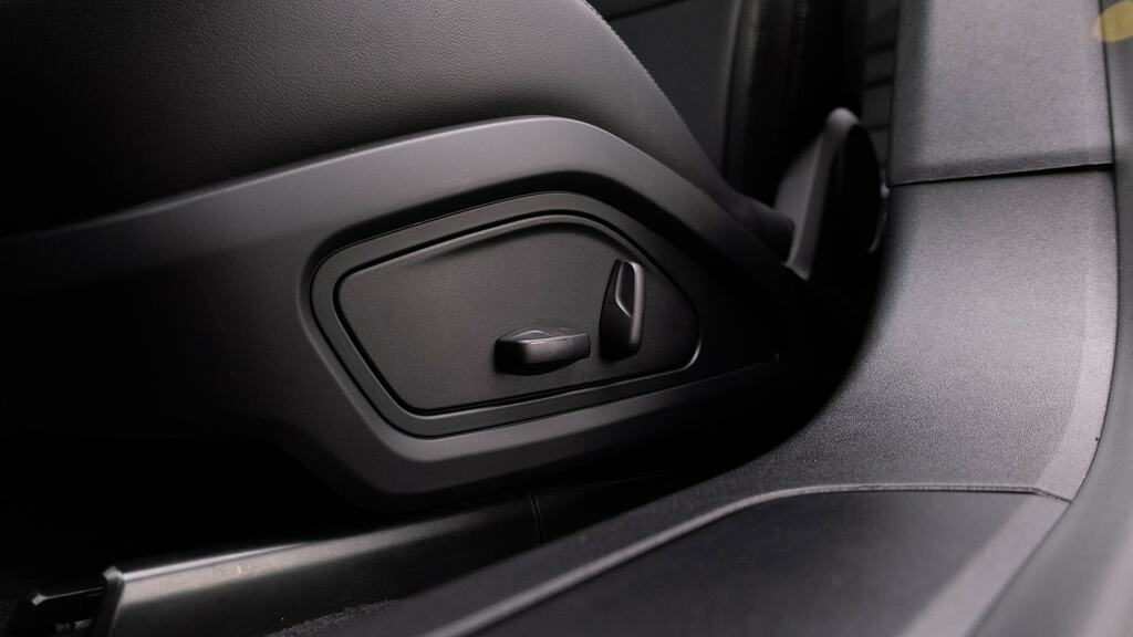 Porsche Taycan Turbo Black #42